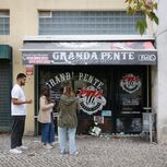 Barbearia onde ocorreu o triplo homicídio