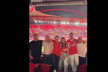 José Condessa e Luisinha Oliveira com amigos no Estádio da Luz
