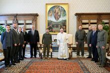 Papa Francisco encontra-se com Zelensky no Vaticano