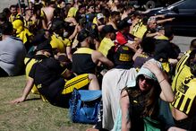 Batalha campal no Rio de Janeiro levou à detenção de 250 adeptos uruguaios