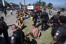 Batalha campal no Rio de Janeiro levou à detenção de 250 adeptos uruguaios