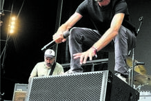 Manel Cruz com os seus Pluto