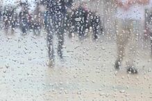 Início da semana com chuva forte em vários locais do País