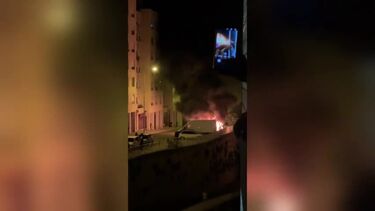 Duas viaturas incendiadas na mesma rua do triplo homicídio em Lisboa. Tudo indica retaliação