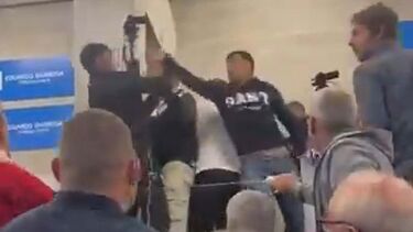 Pancadaria nas bancadas: treinador do V. Guimarães B agredido após ser expulso no jogo com o Paredes