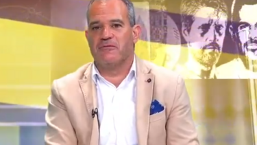 João Queiroz: "Samu tem propriedade para chegar à bancada e pedir para que os assobios terminem"