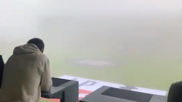 Nacional - Benfica interrompido devido ao nevoeiro. Jogadores recolhem aos balneários