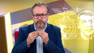  Vítor Pinto: "A questão é entre ir para mais do mesmo ou procurar um treinador com potencial e ideias frescas"  