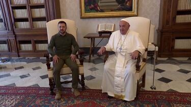 Papa Francisco encontra-se com Zelensky no Vaticano