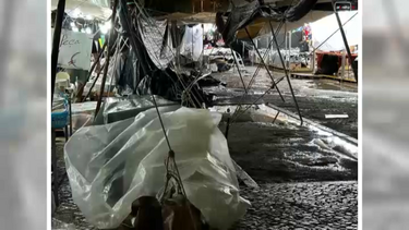 Chuva provoca grandes estragos numa feira em Vila Real de Santo António 