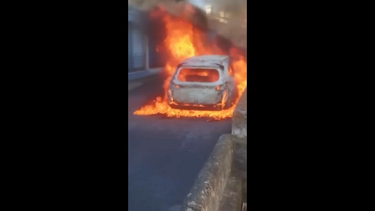 Carro incendiado em Coimbra. Caso poderá estar relacionado com vingança 