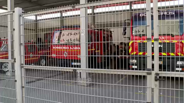 Bombeiros da Ajuda barricados em quartel exigem pagamento de salários em atraso