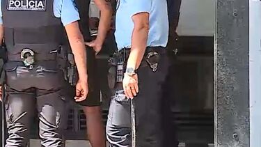 Prisão preventiva para um dos três homens suspeitos de terem roubado dinheiro de almoço a alunos em Aveiro