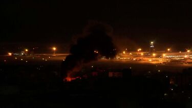 Grandes explosões perto do aeroporto internacional de Beirute 