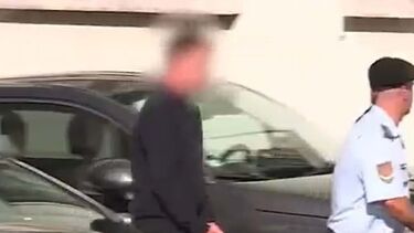 Homem esfaqueia compatriota até à morte em surto psicótico devido às drogas e stress