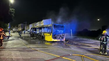 Grupo que incendiou autocarro no Seixal deixou provas no local