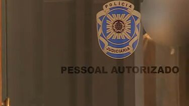 Mulher morta com oito facadas enquanto dormia na Figueira da Foz