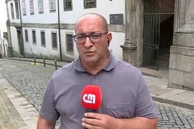 Homem que matou irmão com lâmina e garfo no Porto condenado a 17 anos de cadeia