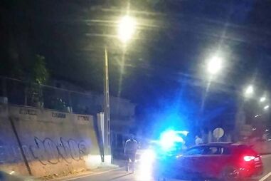 Colisão entre carro e carrinha condiciona trânsito na N10 na Cruz de Pau