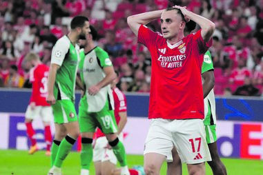 Akturkoglu, que fez o golo do Benfica, não esconde a desilusão
