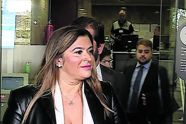 Sandra esteve esta sexta-feira no tribunal, mas não foi ouvida