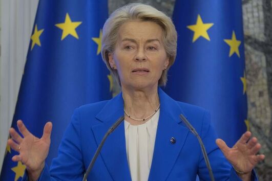 Von der Leyen defende que UE deve proteger 'cada centímetro quadrado' em guerra híbrida causada pela Rússia