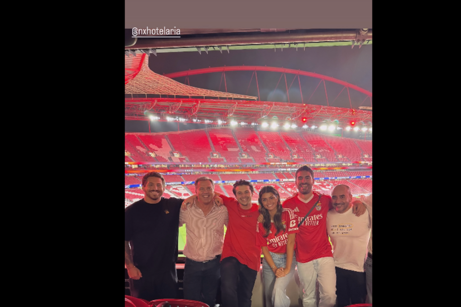 José Condessa e Luisinha Oliveira com amigos no Estádio da Luz