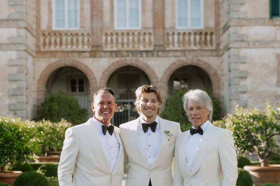 Millie Bobby Brown voltou a subir ao altar com Jake Bongiovi