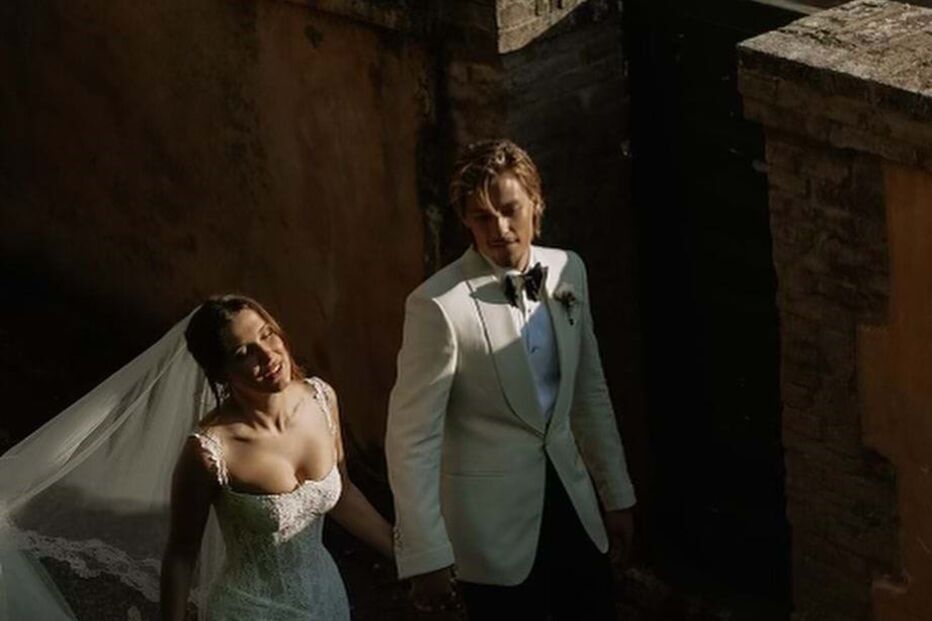 Millie Bobby Brown voltou a subir ao altar com Jake Bongiovi