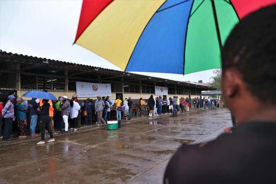 Cidadãos preparam-se para eleger o Presidente da República