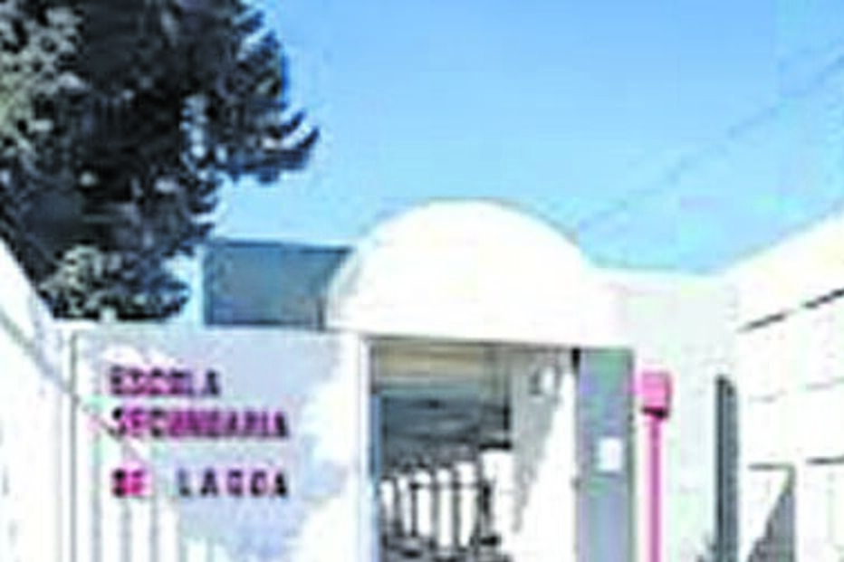 Escola está sem banhos 