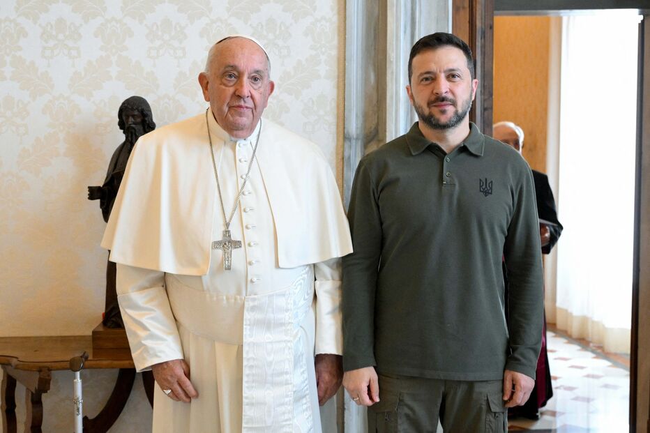Papa Francisco encontra-se com Zelensky no Vaticano