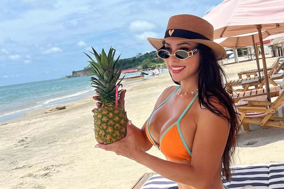 Ana M Martinez4_n.jpg