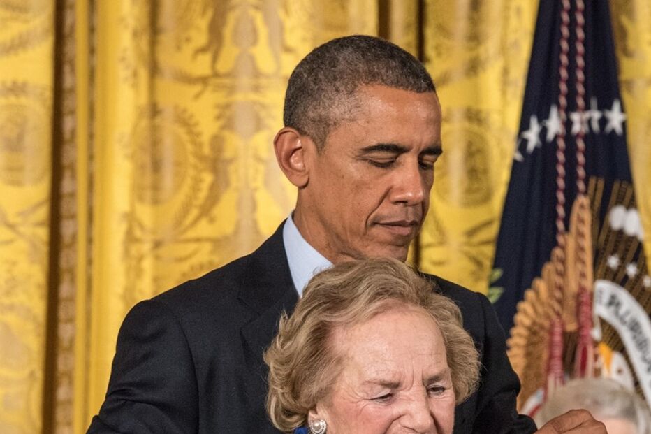 Obama atribuiu-lhe a Medalha Presidencial da Liberdade