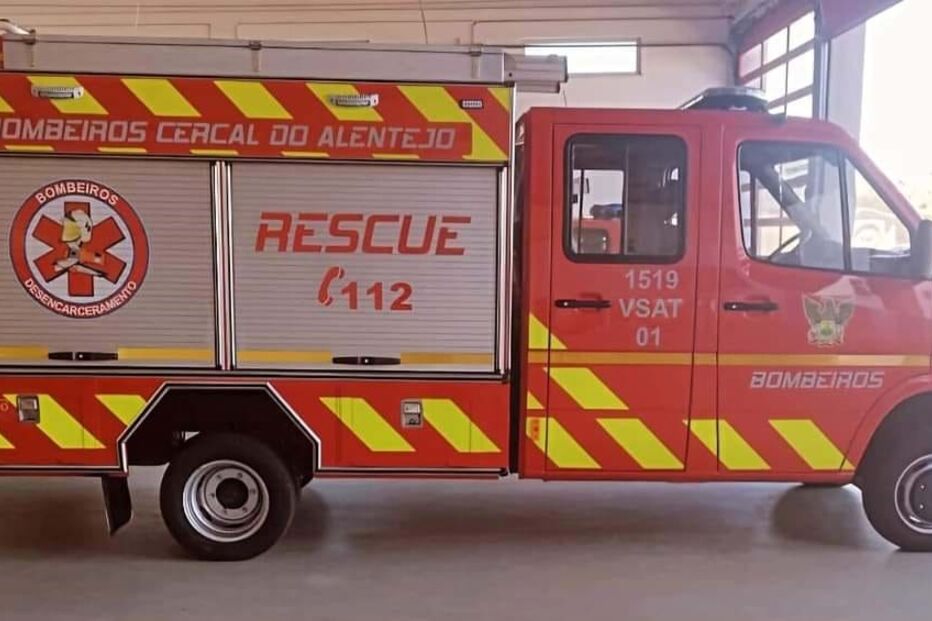 Colisão entre carro e mota provoca um ferido grave em Cercal do Alentejo