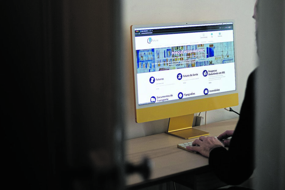 Ciberataque expõe na Net 9 mil senhas das Finanças