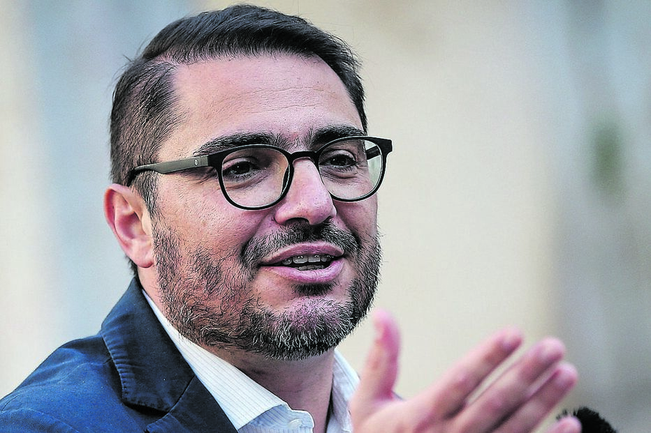 “É importante garantir o direito à habitação”: João Oliveira na estreia como eurodeputado único do PCP