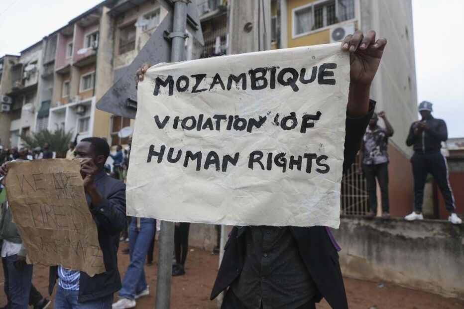 Polícia lança gás lacrimogéneo para dispersar manifestação em Maputo	