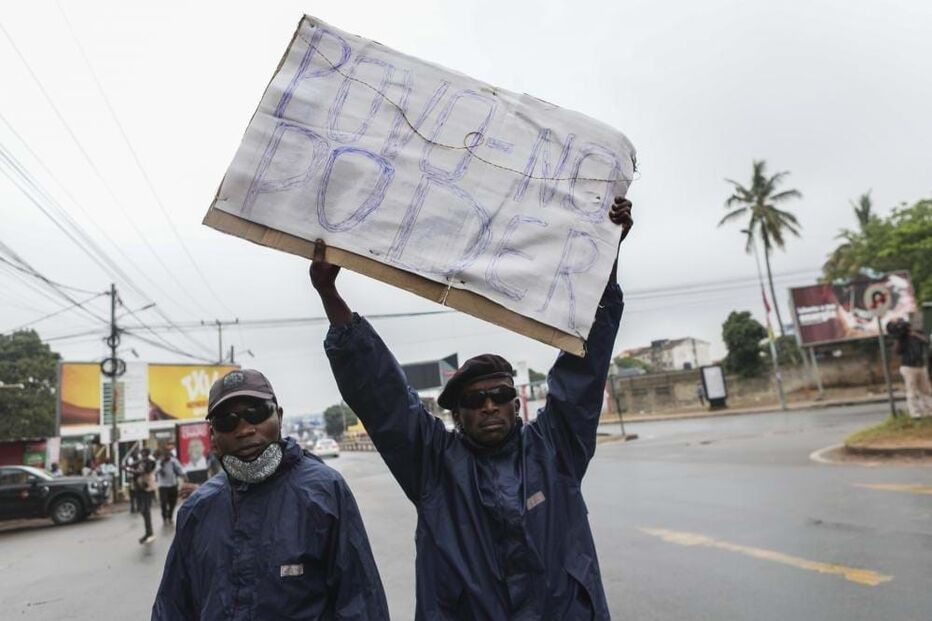 Polícia lança gás lacrimogéneo para dispersar manifestação em Maputo	