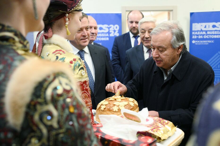 Guterres chega à Rússia para participar na cimeira dos BRICS e reunir-se com Putin