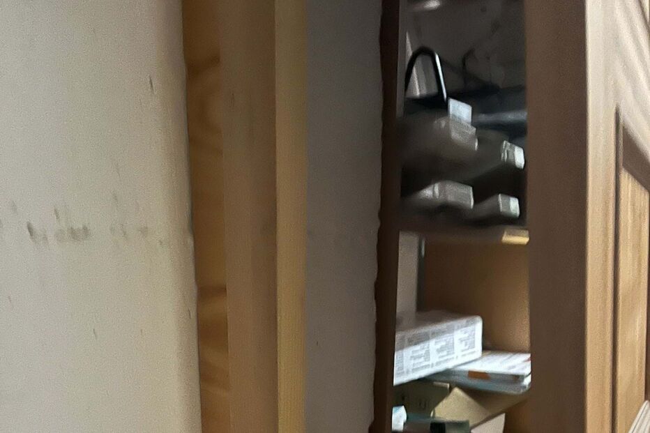 Dupla encapuzada assalta café em Armação de Pêra