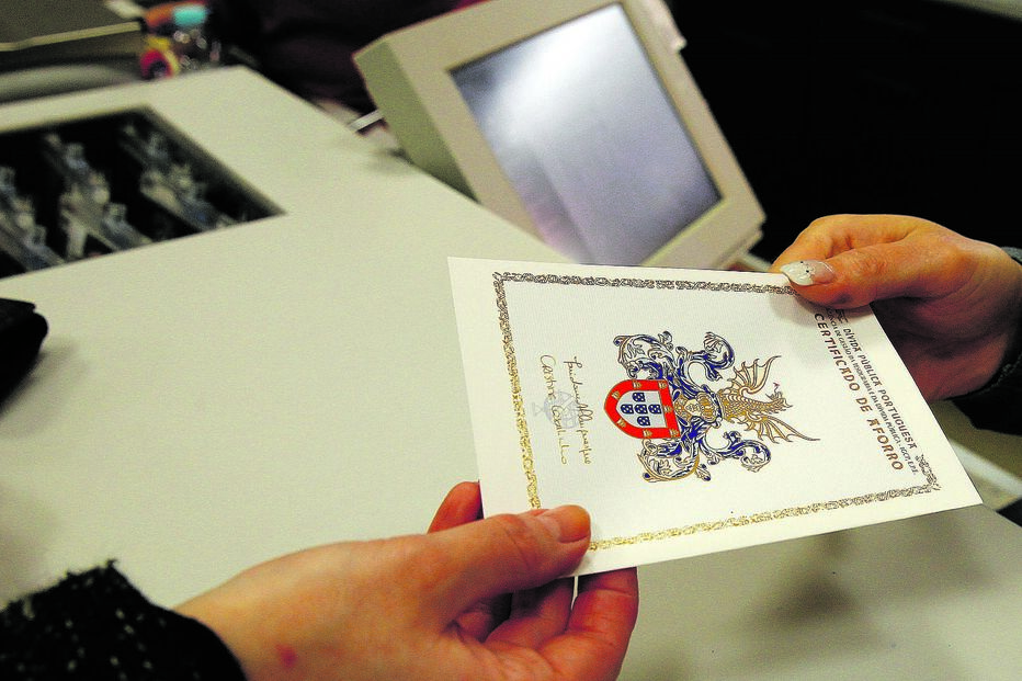 Mesmo que a taxa de juro continue a descer, certificados de aforro vão manter-se atrativos face aos depósitos a prazo