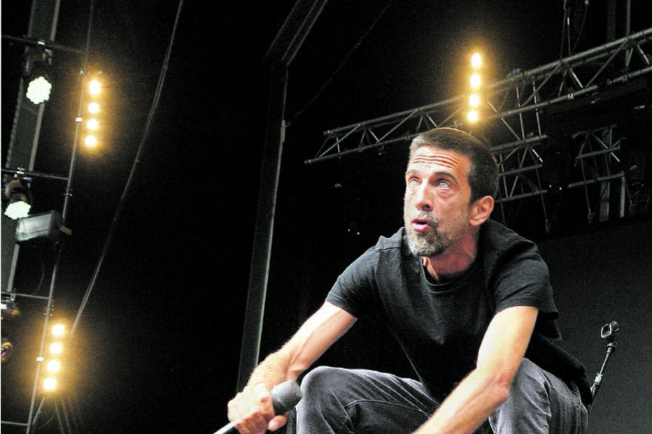 Manel Cruz com os seus Pluto