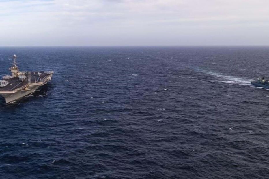 Fragata portuguesa escolta porta aviões nuclear