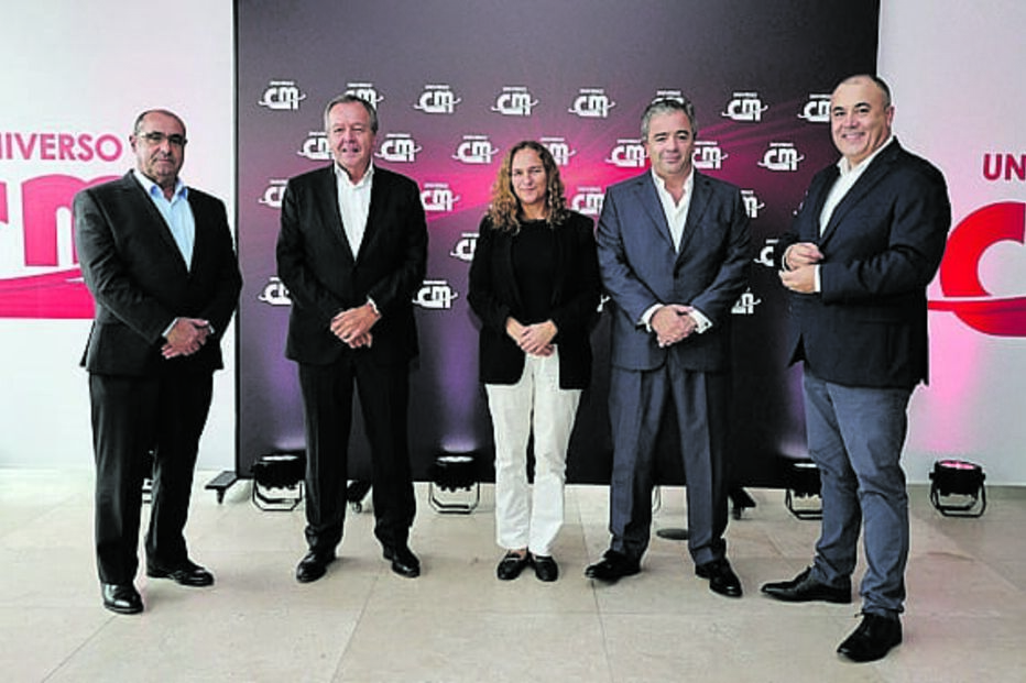 Administração da Medialivre - Octávio Ribeiro, Luís Santana (CEO) e Ana Dias - com Luís Ferreira (diretor-geral comercial) e Carlos Rodrigues (diretor-geral editorial)