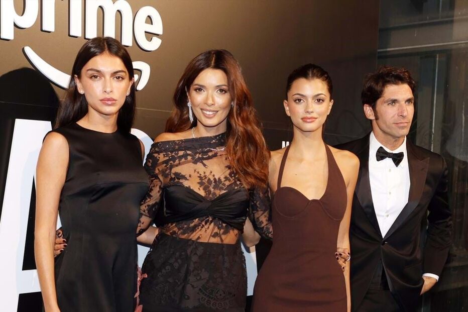 Maria e Cayetano com as filhas, Lucía Rivera e Francisca Cerqueira Gomes