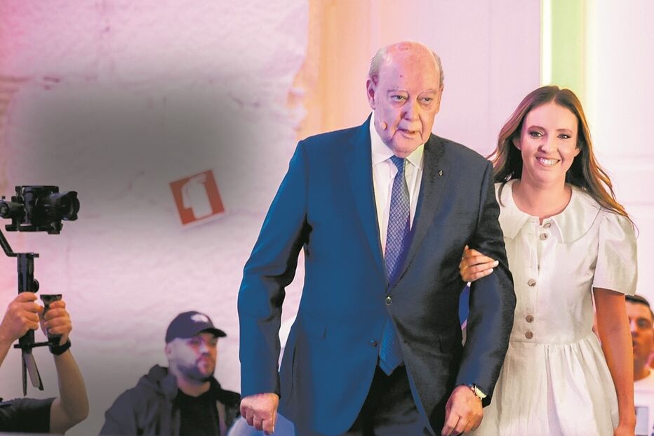 Joana Pinto da Costa foi ao palco de braço dado com o pai