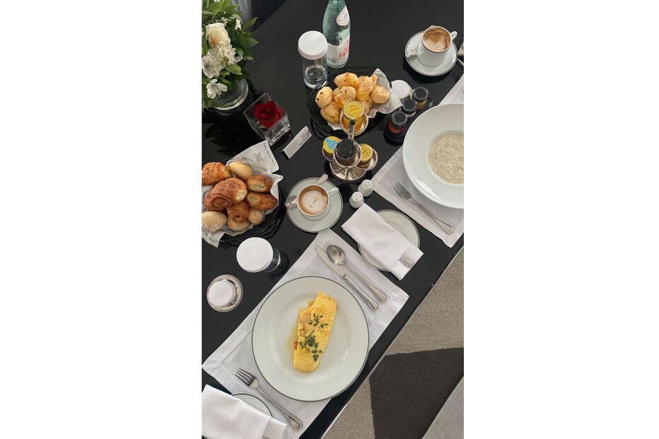 Francisca Cerqueira Gomes e Pierre Gasly no Brasil