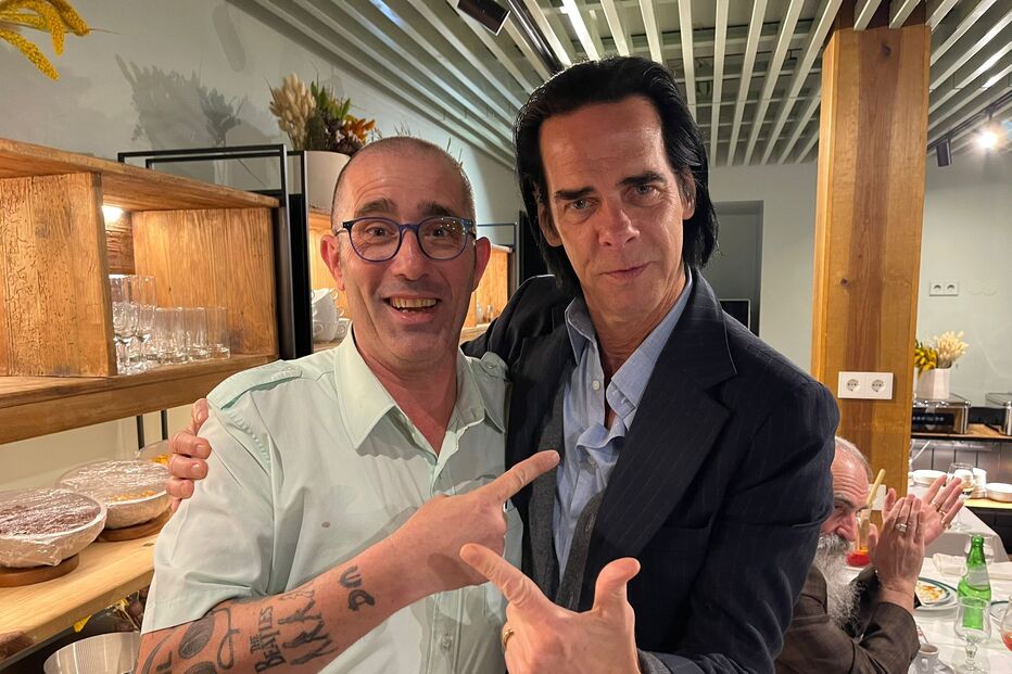 Nick Cave no restaurante Pinóquio
