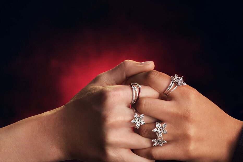 2024-10-31_15_19_27 Q424_Red_Model_06_JPG.jpg